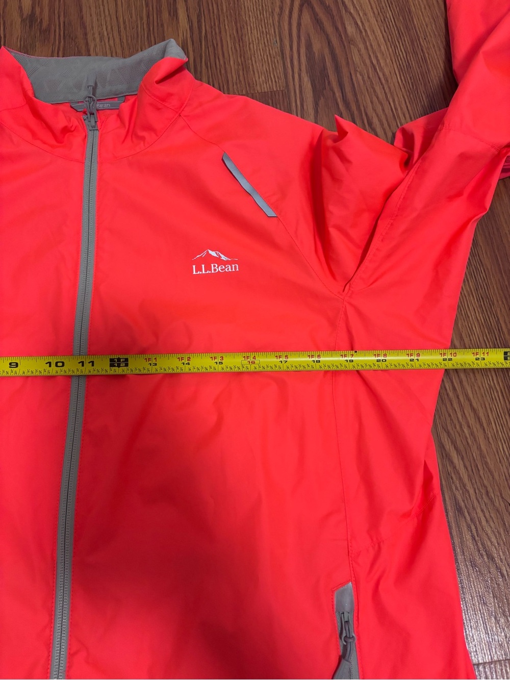 L.L.Bean Women's Bean Bright Multisport Jacket - Picture 6 of 6
